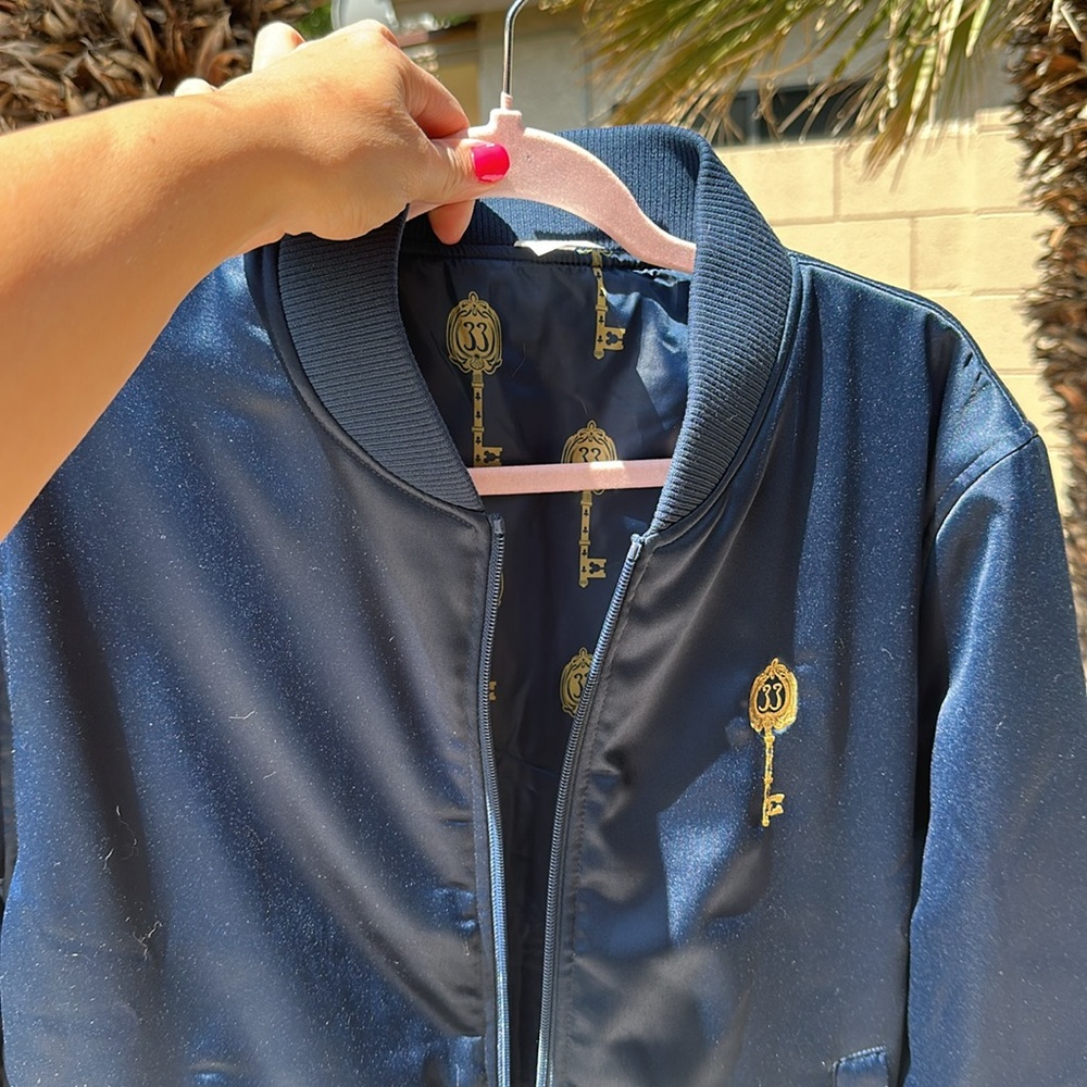 Women’s small Club 33 satin reversible club 33 bomber jacket 💙🔑🔥 - Picture 3 of 15